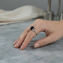 Load image into Gallery viewer, Sterling Silver Black Onyx Solitaire Ring