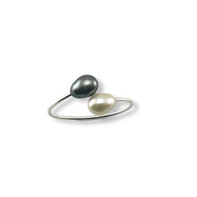 Load image into Gallery viewer, Solid Sterling Silver .925 Twin Black &amp; White Freshwater Pearl Cocktail Ring