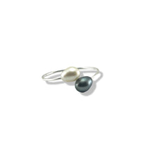 Load image into Gallery viewer, Solid Sterling Silver .925 Twin Black &amp; White Freshwater Pearl Cocktail Ring