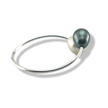 Load image into Gallery viewer, Solid Sterling Silver .925 Twin Black &amp; White Freshwater Pearl Cocktail Ring