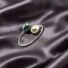 Load image into Gallery viewer, Solid Sterling Silver .925 Twin Black &amp; White Freshwater Pearl Cocktail Ring