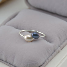 Load image into Gallery viewer, Solid Sterling Silver .925 Twin Black &amp; Pink Freshwater Pearl Cocktail Ring