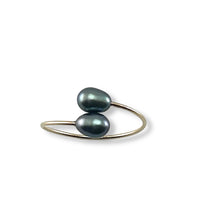 Load image into Gallery viewer, Gold-Filled Freshwater Pearl Twin Black Bypass Ring