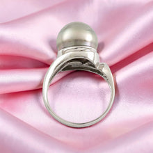 Load image into Gallery viewer, Solid Sterling Silver .925 Silver-Grey Tahitian Pearl Solitaire Ring
