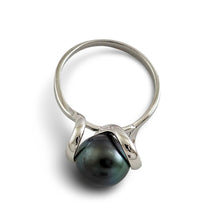 Load image into Gallery viewer, Solid Sterling Silver .925 Black-Grey Tahitian Pearl Solitaire Ring