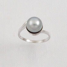 Load image into Gallery viewer, Solid Sterling Silver .925 Silver-Grey Tahitian Pearl Solitaire Ring