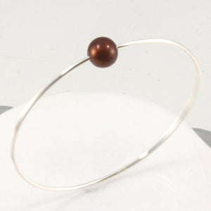 9400233-Hand-Crafted-Sterling-Silver-Wire-Chocolate-Freshwater-Pearl-Bangle