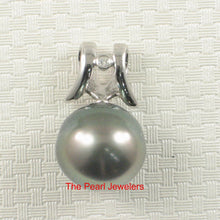 Load image into Gallery viewer, Round Black Tahitian Pearl &amp; Diamond Angel-Wing Pendant