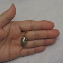 Load image into Gallery viewer, Baroque Black-Green Tahitian Pearl &amp; 14k Yellow Gold Flowery-Cap Pendant