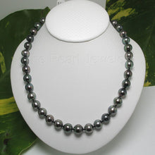 Load image into Gallery viewer, Beautiful 14k Yellow Gold Clasp Graduated Black Tahitian Pearl Necklace