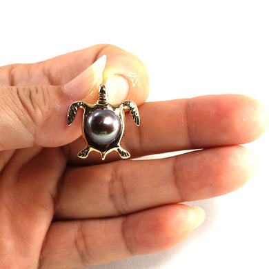 Black Pearl Turtle Pendant – 14k Yellow Gold (Hawaiian Honu)