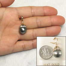 Load image into Gallery viewer, Black Tahitian Pearl &amp; 14k Yellow Gold Flowery-Cap Bale with 6 Diamonds Pendant