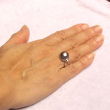 Load image into Gallery viewer, Solid Silver .925 9–10 mm Black-Grey Freshwater Pearl Solitaire Ring