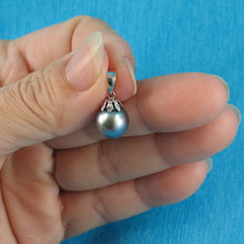 Load image into Gallery viewer, Classic Black Tahitian Pearl Flower Cap Pendant