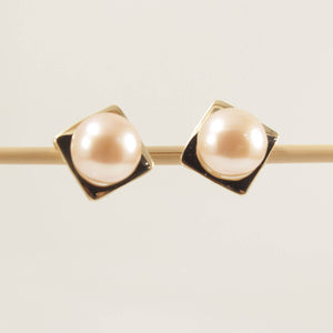 14K Yellow Gold Peach Pearl Stud Earrings (9–10mm)