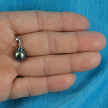 Load image into Gallery viewer, Compact Black Tahitian Pearl Flower Cap Pendant