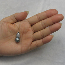 Load image into Gallery viewer, 14k White Gold Diamond Crown Blue-Silver Tahitian Pearl Pendant