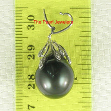 Load image into Gallery viewer, Black Tahitian Pearl &amp; 14k White Gold Flowery-Cap Enhance Pendant