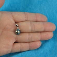 Load image into Gallery viewer, 14k White Gold 9.3 mm Black-Blue Tahitian Pearl Pendant
