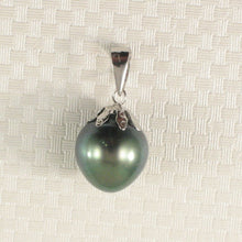 Load image into Gallery viewer, Green Tahitian Pearl Flower Cap Pendant