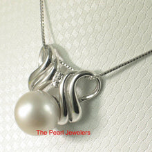 Load image into Gallery viewer, 14k White Gold &amp; Diamond Grey-Tone Tahitian Pearl Pendant