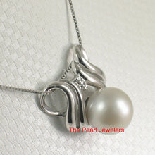 Load image into Gallery viewer, 14k White Gold &amp; Diamond Grey-Tone Tahitian Pearl Pendant