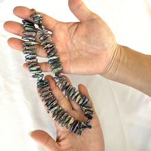 Load image into Gallery viewer, Peacock Biwa Pearl Necklace with 14k Yellow Gold Fish Tail Clasp