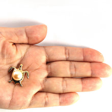 Load image into Gallery viewer, Pink Pearl Turtle Pendant – 14k Yellow Gold (Hawaiian Honu)