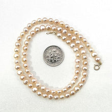 Load image into Gallery viewer, Romance Pink Mini Pearl Necklace
