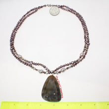 Load image into Gallery viewer, Simple Purple Baroque Pearl &amp; Agate Pendant Necklace – 2-in-1 Style