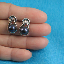 Load image into Gallery viewer, Sterling Silver Love Knot Black Pearl Stud Earrings