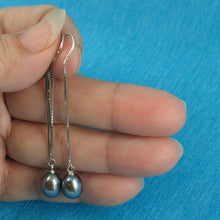 Load image into Gallery viewer, Sterling Silver Threader Black Pearl Drop Earrings