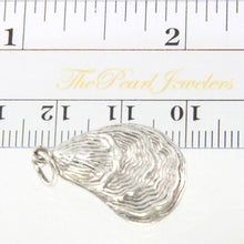 Load image into Gallery viewer, Sterling Silver 3D Oyster Shell Pendant Necklace