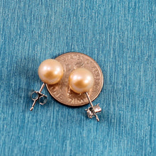 Load image into Gallery viewer, Sterling Silver Pale Pink Pearl Stud Earrings (7.5–8mm)