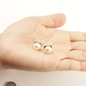 14K Yellow Gold White Pearl Stud Earrings (9–10mm)