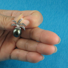 Load image into Gallery viewer, 14k White Gold Pineapple-Bale &amp; 16-Diamond Black Tahitian Pearl Pendant