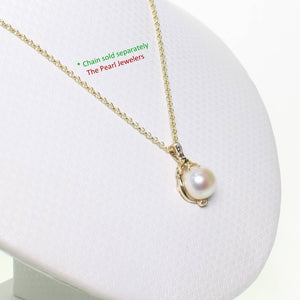 White Pearl Pendant – 14k Yellow Gold with Diamond Trio