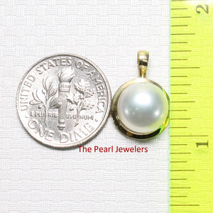 White Pearl Pendant – 14k Yellow Gold Encircles Design
