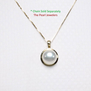 White Pearl Pendant – 14k Yellow Gold Encircles Design