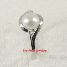 Load image into Gallery viewer, Solid Sterling Silver .925 White Cultured Pearl Solitaire Ring