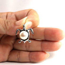 Load image into Gallery viewer, White Pearl Turtle Pendant – 14k White Gold (Hawaiian Honu)