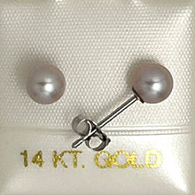 Load image into Gallery viewer, AAA 4.5–5 mm High Luster Lavender Cultured Pearl Stud Earrings