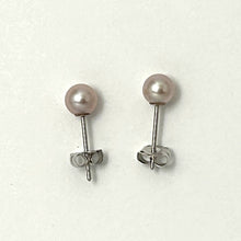 Load image into Gallery viewer, AAA 4.5–5 mm High Luster Lavender Cultured Pearl Stud Earrings