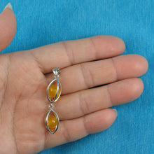 Load image into Gallery viewer, Agate Lucky Lanterns Pendant