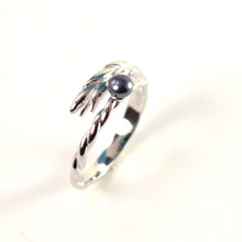 Load image into Gallery viewer, Solid Sterling Silver .925 Black-Blue Freshwater Cultured Pearl Wheat-Style Adjustable Ring