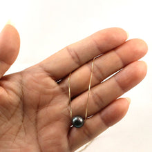 Load image into Gallery viewer, Black Cultured Pearl Floating Necklace in 14k Gold