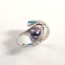 Load image into Gallery viewer, Solid Silver .925 Black-Gray Freshwater Pearl Shell-Style Adjustable Ring