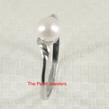 Load image into Gallery viewer, Delicate .925 Sterling Silver White Pearl Solitaire Ring