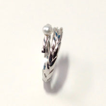 Load image into Gallery viewer, Solid Sterling Silver .925 White Mini Pearl Wheat-Style Adjustable Ring