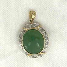 Load image into Gallery viewer, Oval Green Jade 14k Gold Pendant